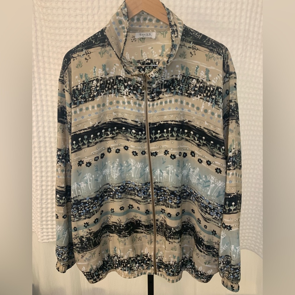 Teddi Floral Zipper Jacket